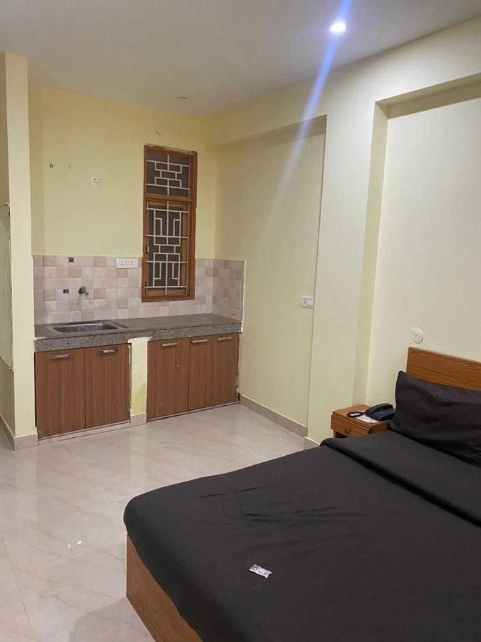 Hotel O Devansh Inn نيودلهي المظهر الخارجي الصورة