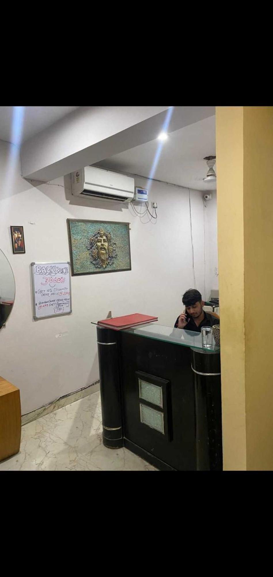 Hotel O Devansh Inn نيودلهي المظهر الخارجي الصورة